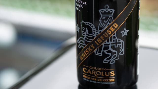 Ein Bier mit Whisky gemischt